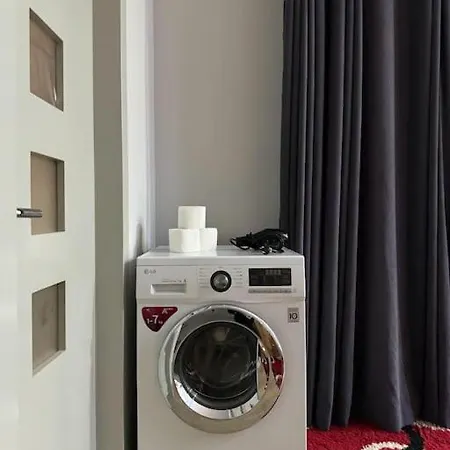 Urban Oasis 1 * Τίρανα